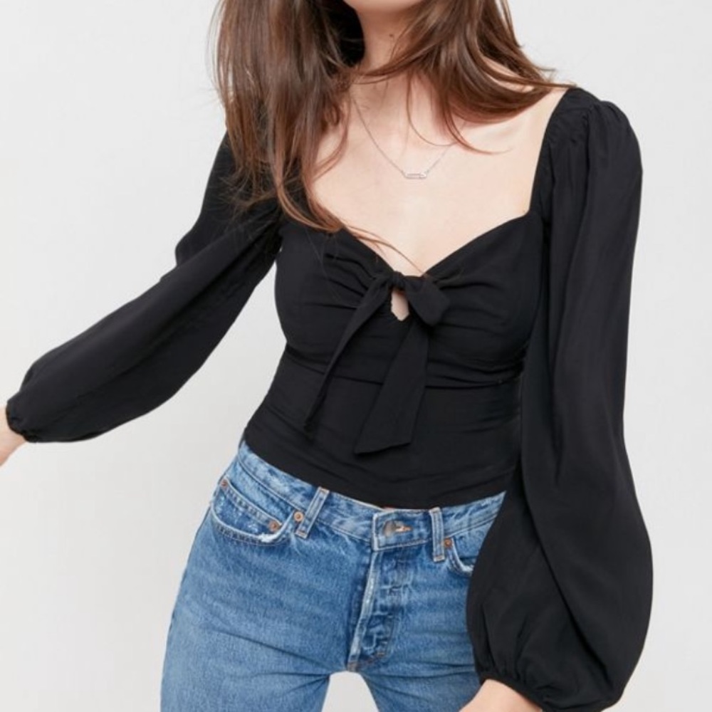 Urban outfitters Rosalind puff sleeve top